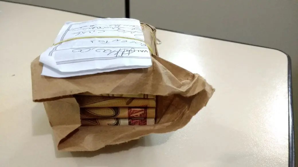 Homem perde R$ 1,1 mil em golpe do achadinho