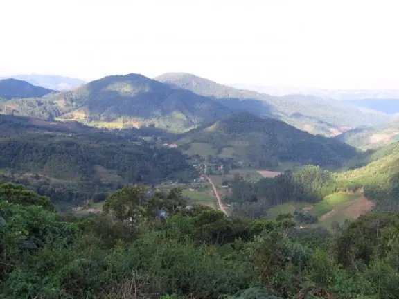 Casal erra trilha e se perde na mata no morro Spitzkopf, em Guabiruba