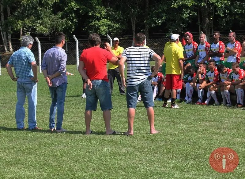 Dez jogadores já estão contratados