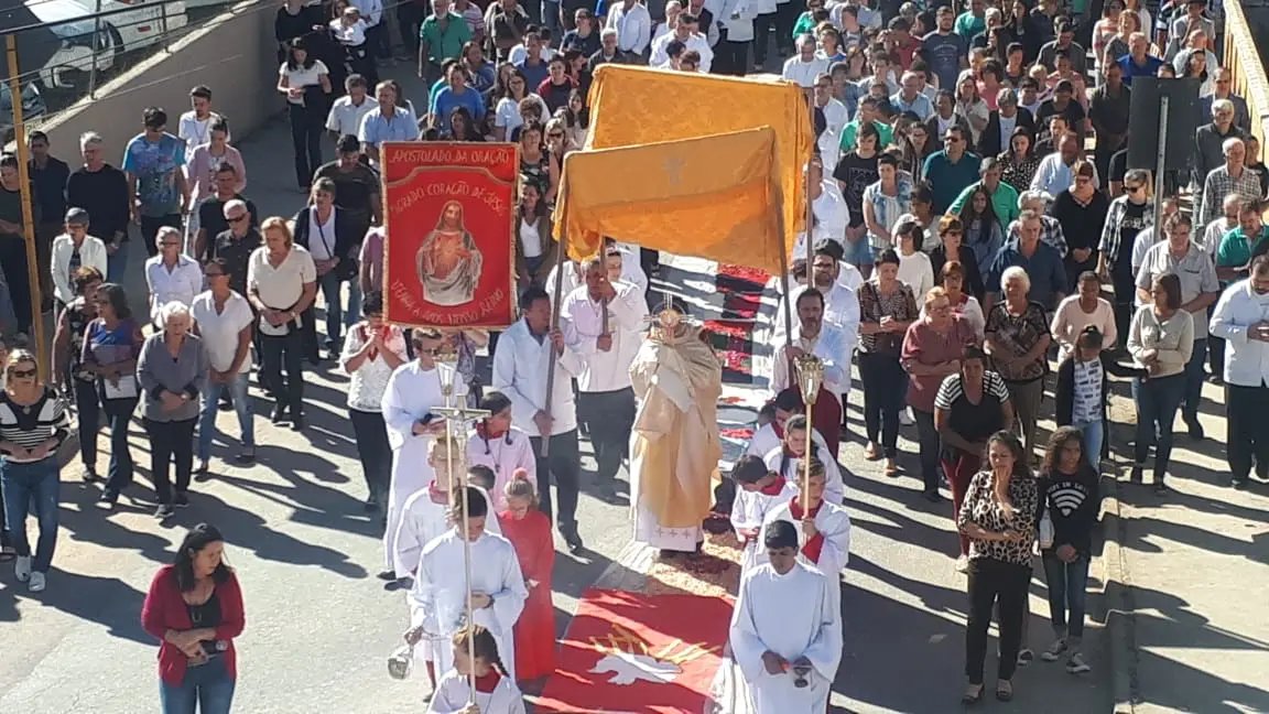Celebra&ccedil;&otilde;es marcam Dia de Corpus Christi em Brusque