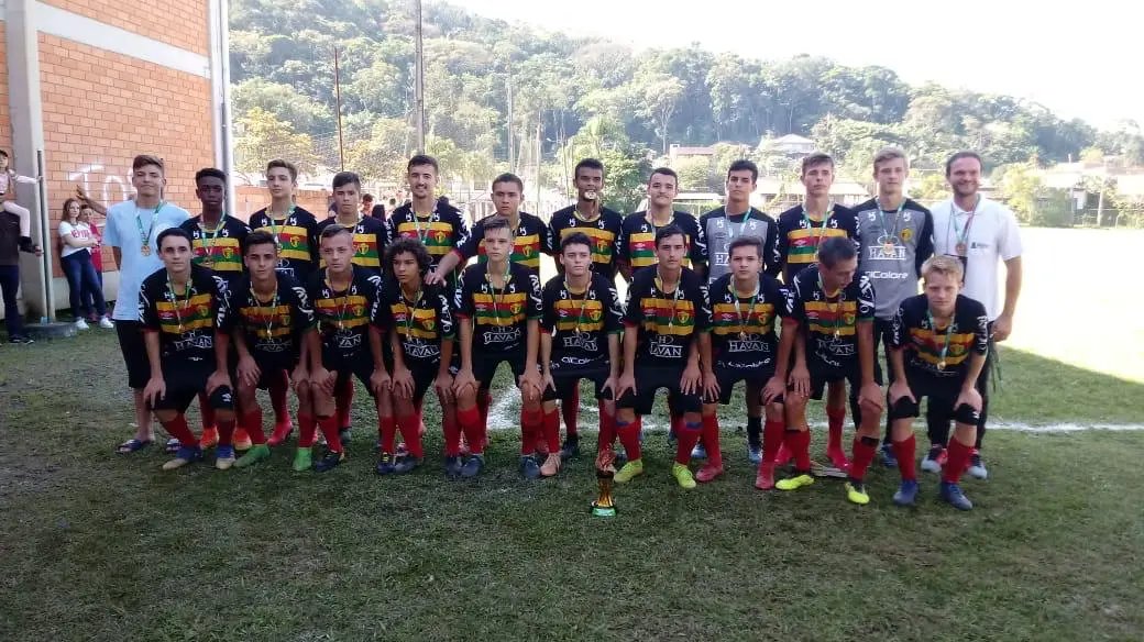 Futebol masculino &eacute; campe&atilde;o da fase regional dos Joguinhos