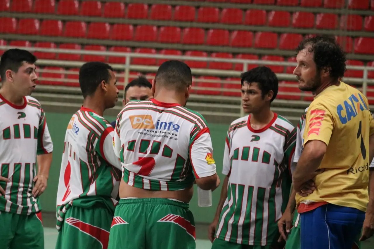 Futsal masculino livre d&aacute; inicio a edi&ccedil;&atilde;o dos Jogos Abertos Comunit&aacute;rios de Brusque
