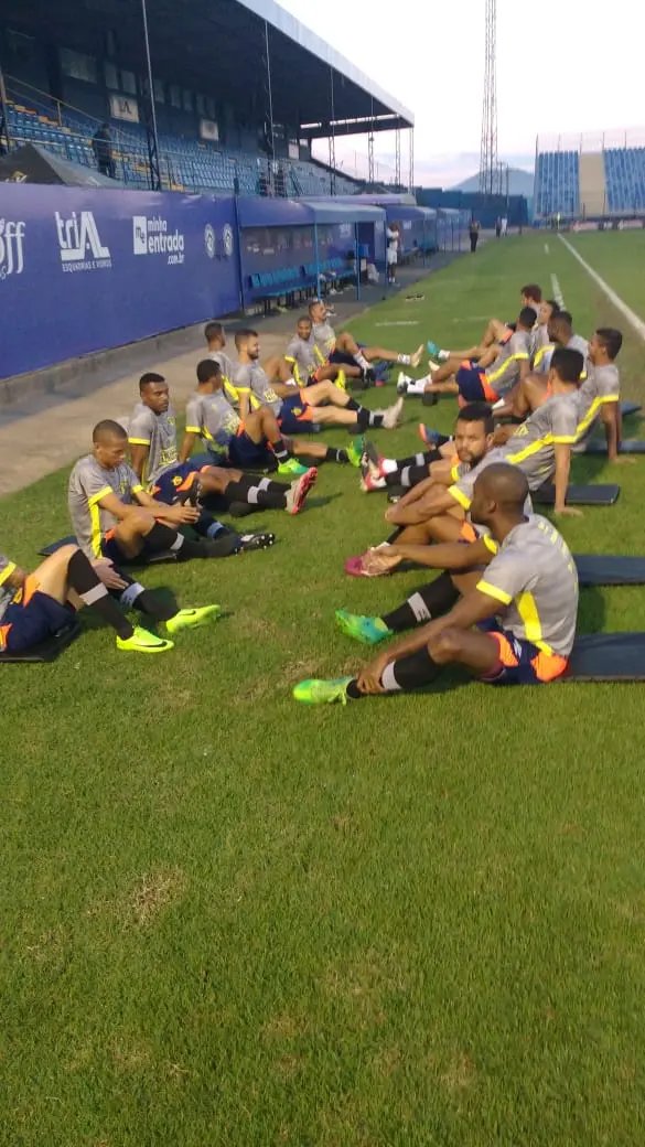 Brusque joga domingo com transmiss&atilde;o da r&aacute;dio Cidade