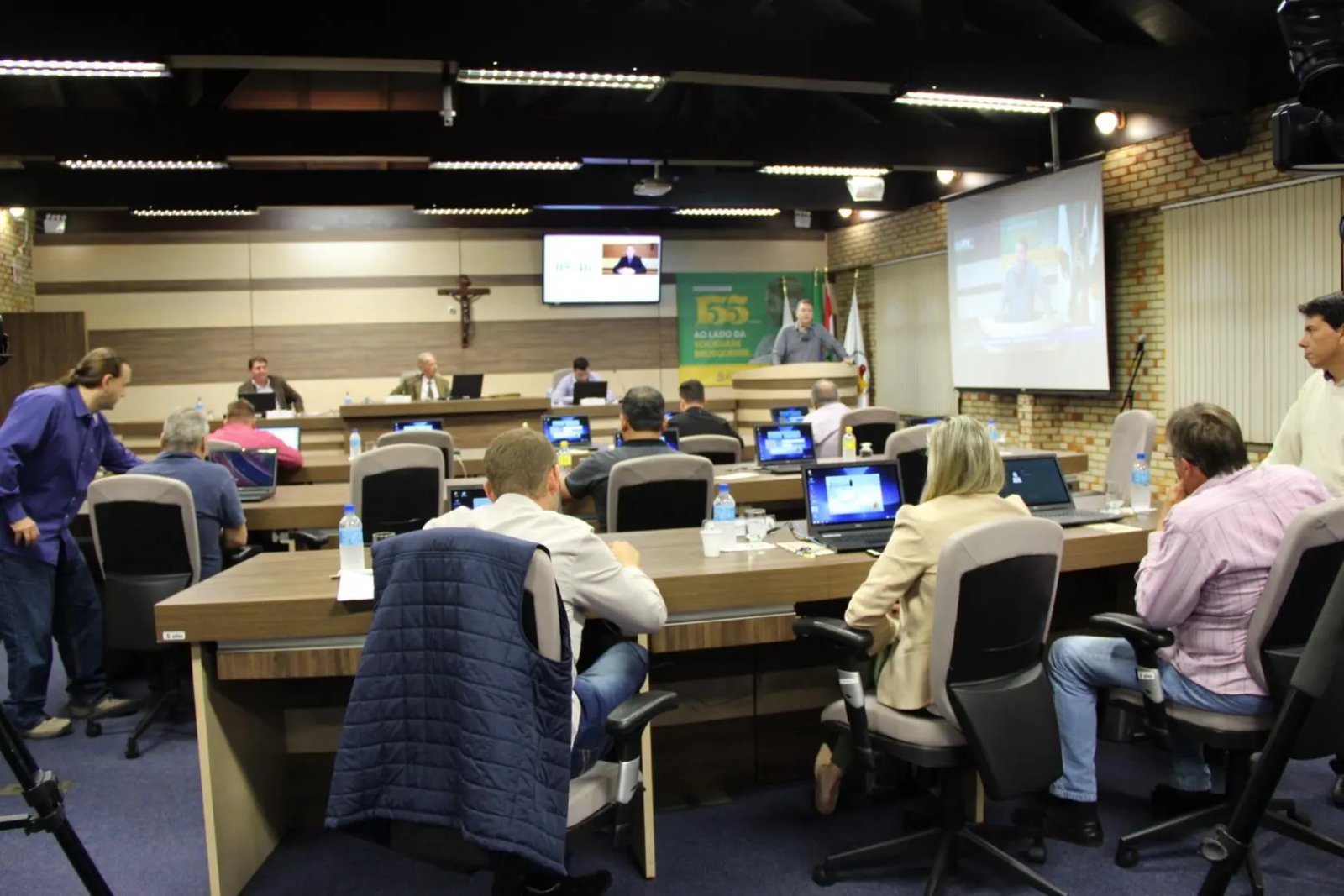 Mais di&aacute;logo resolveria impasse na sa&uacute;de, acreditam vereadores