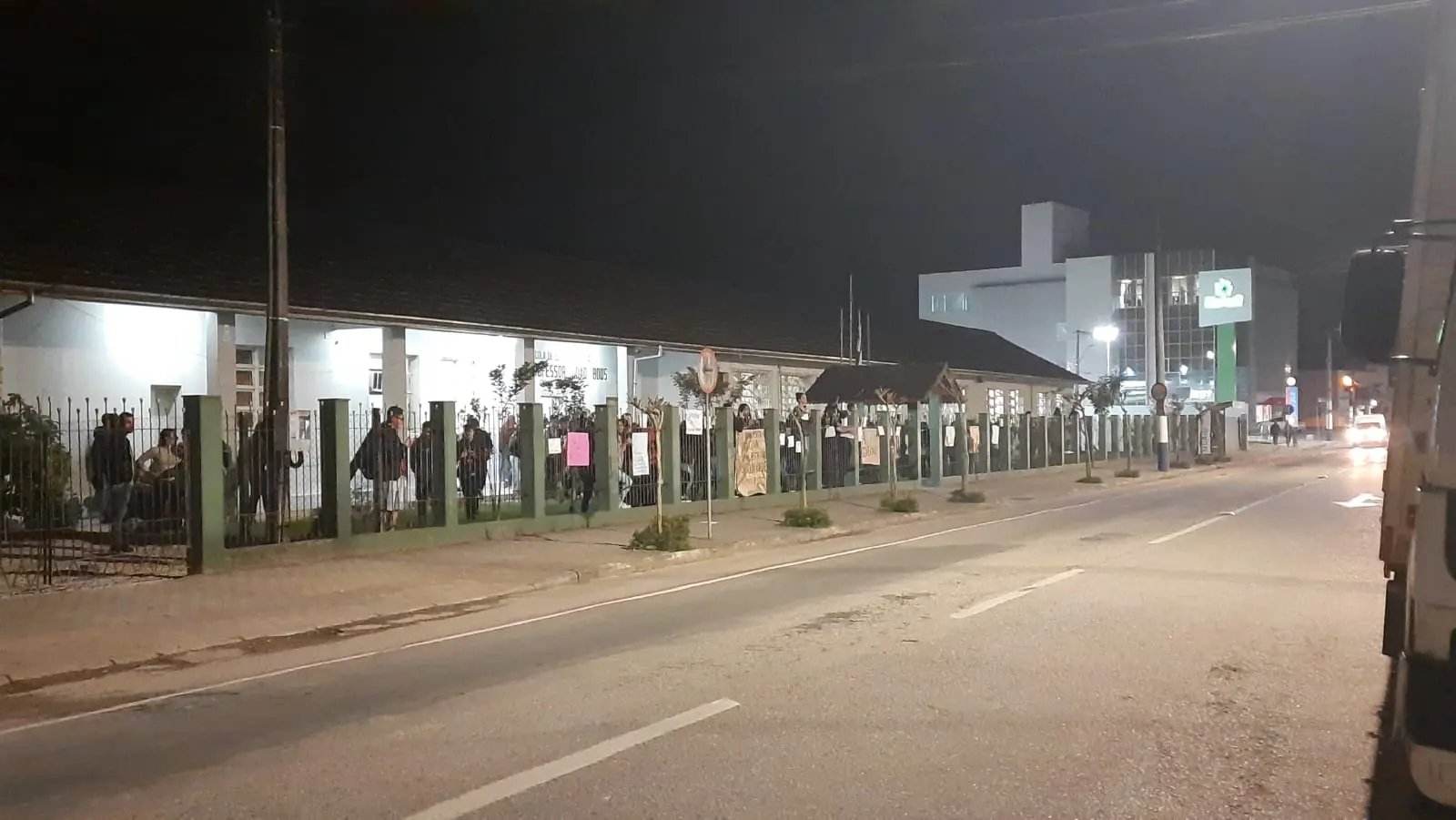 Manifesta&ccedil;&otilde;es e paraliza&ccedil;&atilde;o de obras da Jo&atilde;o Boos repercutem na C&acirc;mara