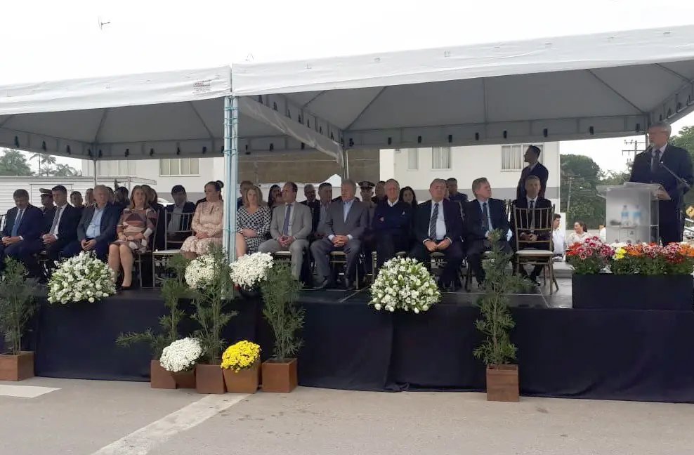 Desfile c&iacute;vico comemora os 57 anos de emancipa&ccedil;&atilde;o de Guabiruba