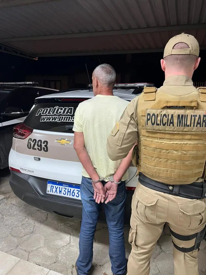Homem descumpre medida protetiva e amea&ccedil;a ex-mulher 
