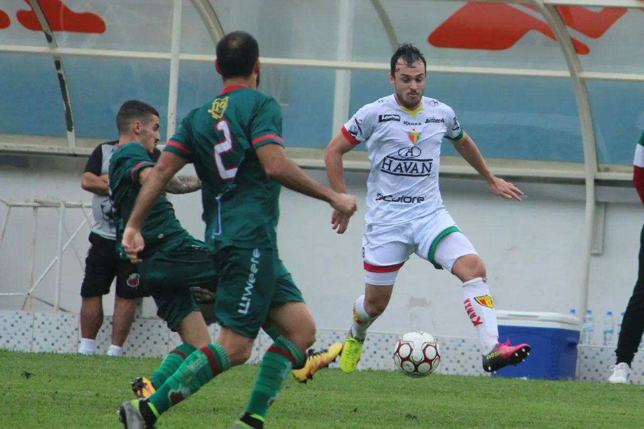 Brusque não dá chances ao São Paulo-RS e vence a segunda na Série D