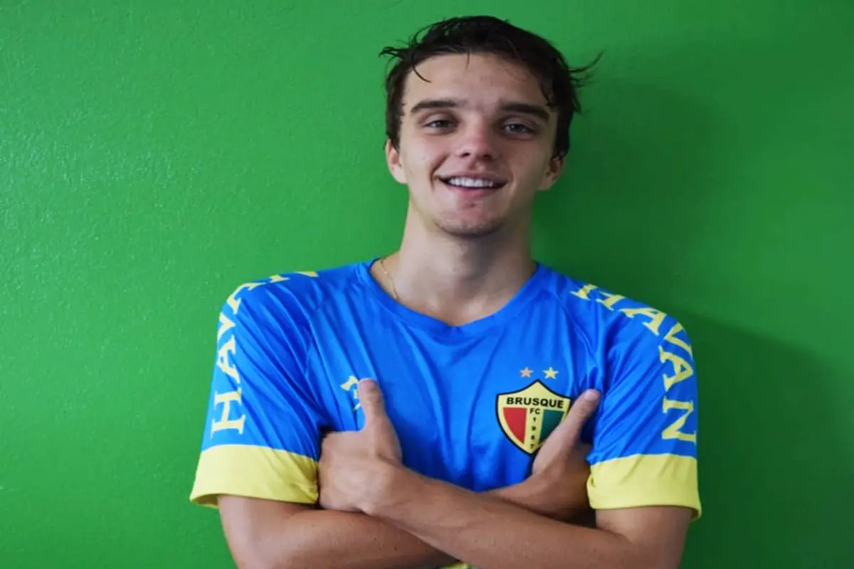 Volante Pep&ecirc; &eacute; o novo refor&ccedil;o do Brusc&atilde;o