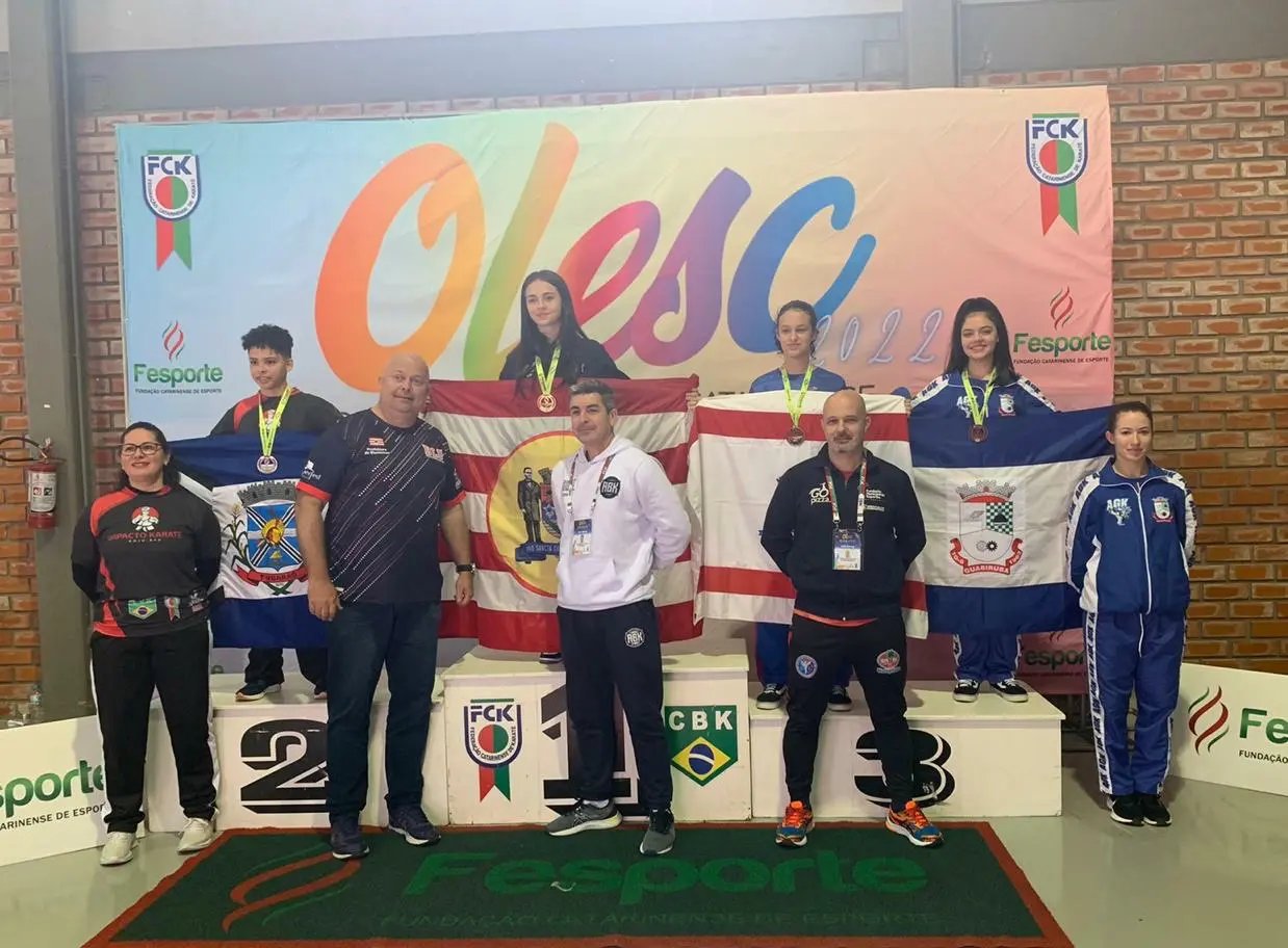 Guabiruba fica com o bronze no karat&ecirc; da Olesc