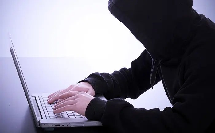 Homem perde R$ 26 mil em golpe via internet banking