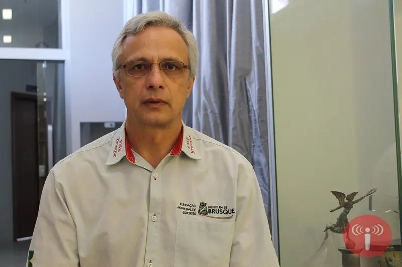 Delmar assume comando interino