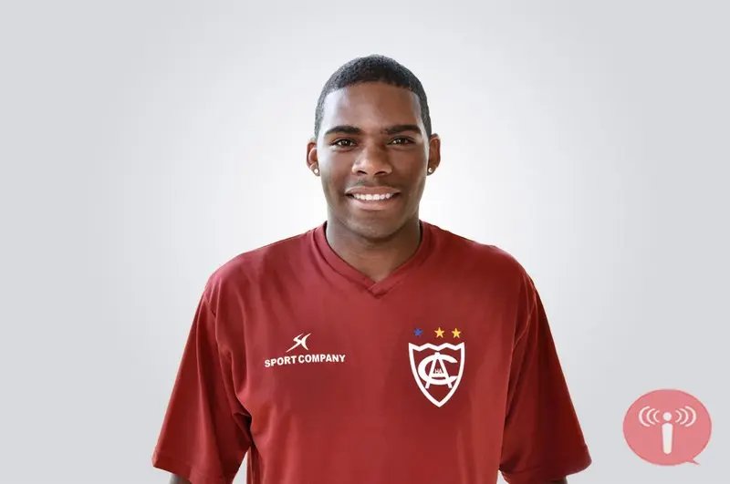 Santos é o novo contratado do Bruscão