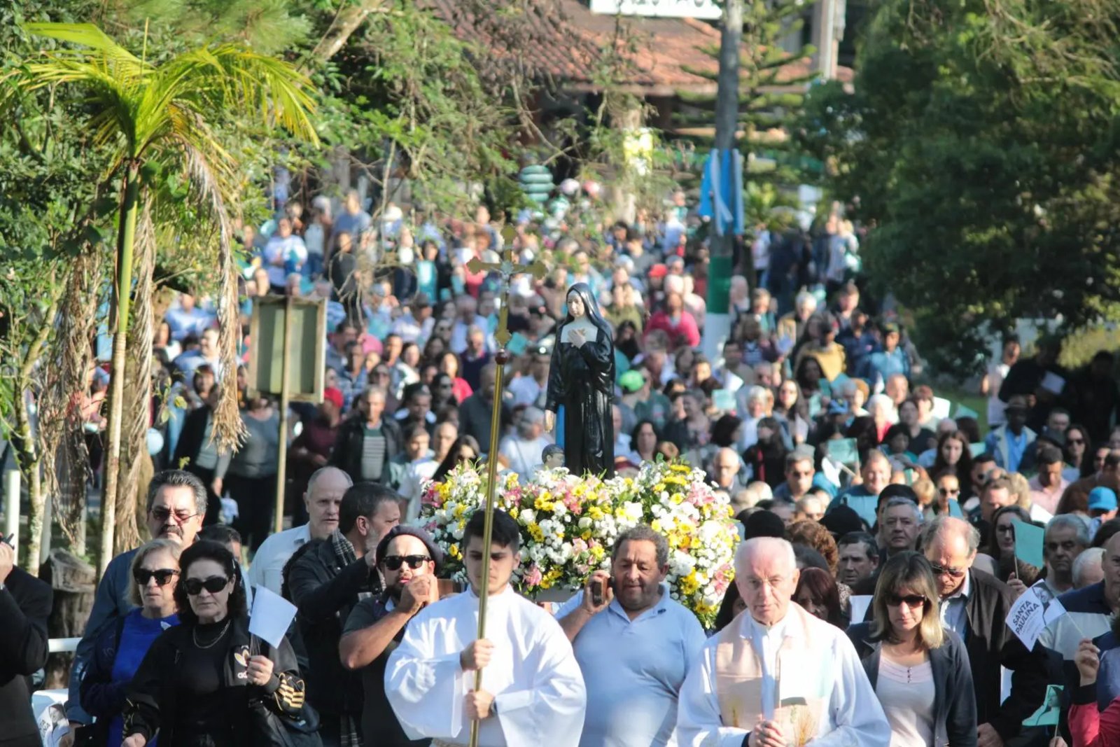 Festa de Santa Paulina est&aacute; sendo preparada para mais de 20 mil devotos