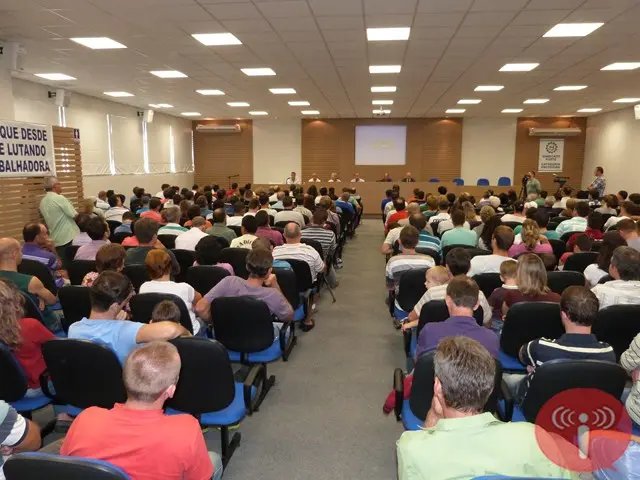  Têxteis definem negociação coletiva 2013/2014