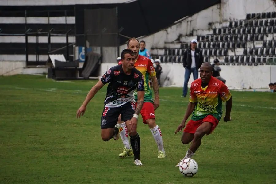 Brusque perde para o Operário na estreia da Série D