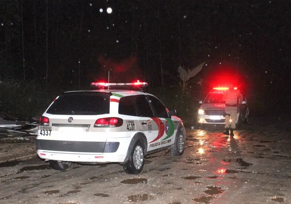 Mulher é assassinada e corpo desovado na Estrada da Fazenda