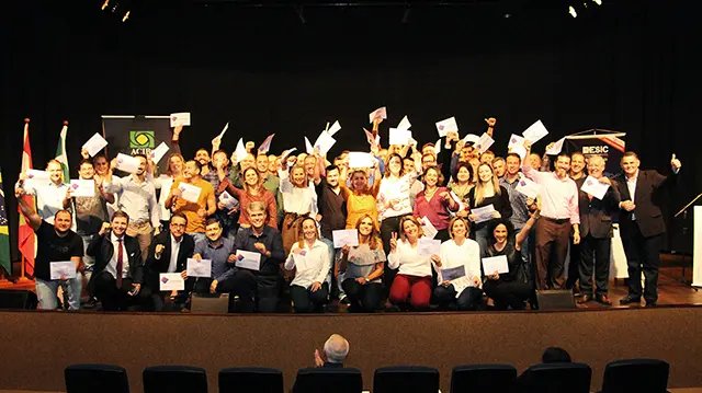 ACIBr forma primeiras turmas do PGVE
