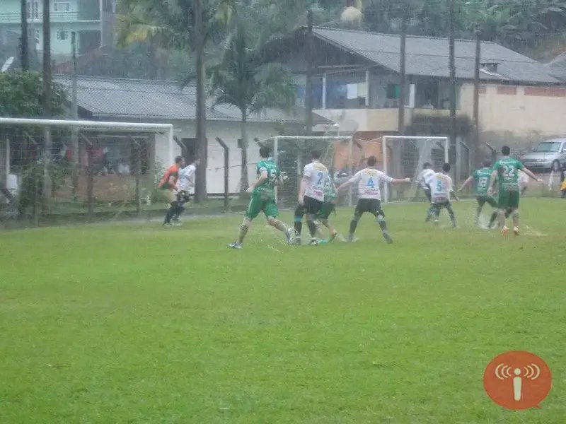 Terceira vitória seguida dá vaga ao Olaria