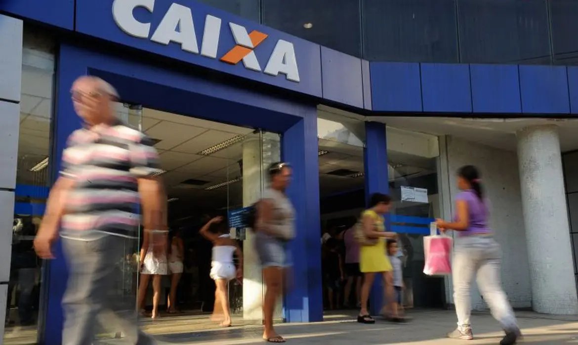 Mais de 22 mil pessoas recebem hoje parcelas do aux&iacute;lio emergencial