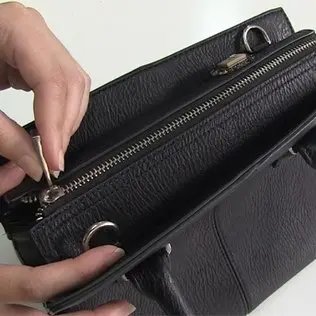 Casal de estrangeiros é furtado enquanto realizava compras