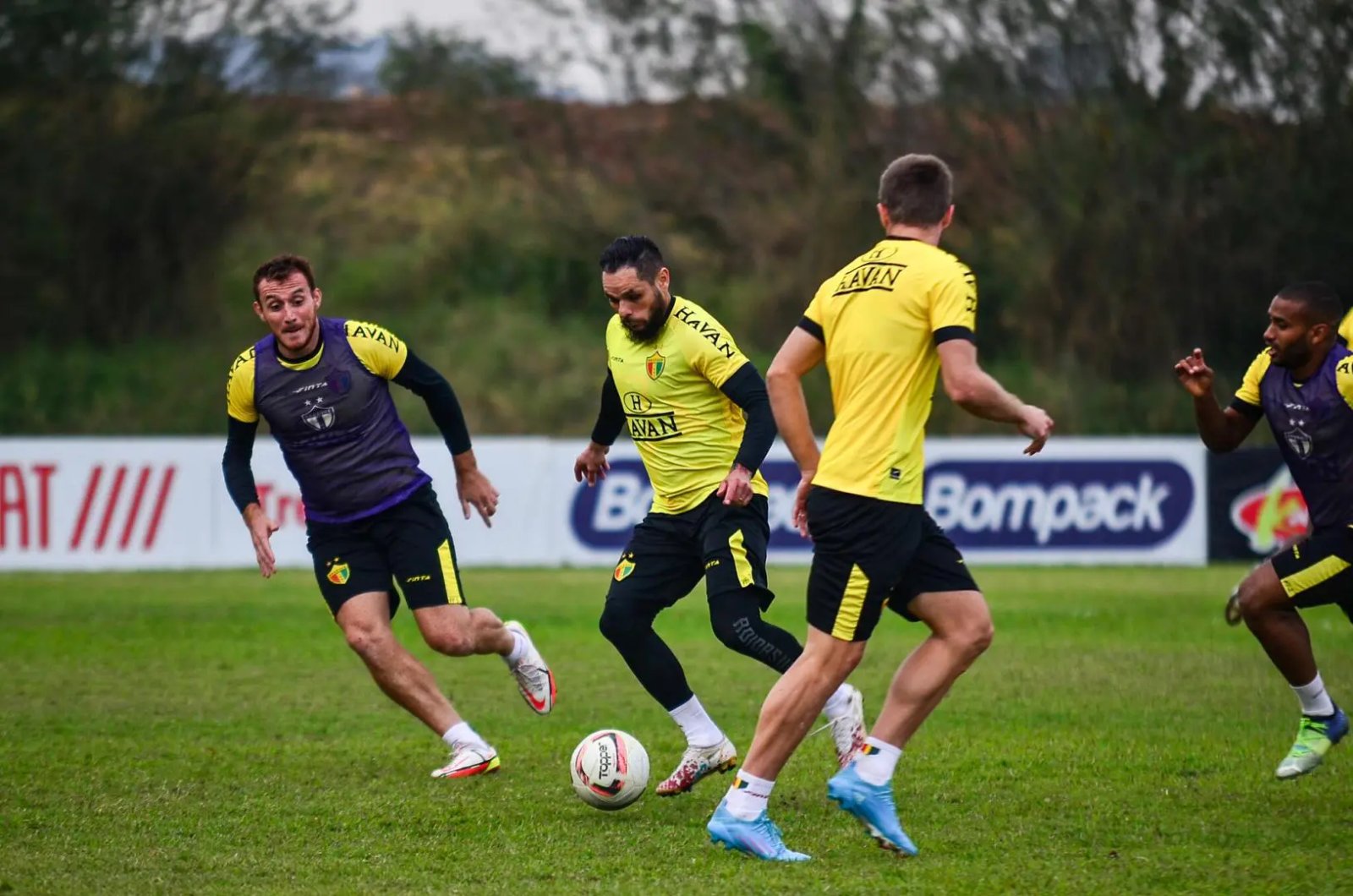 Brusque realiza treino no CT visando partida contra CRB