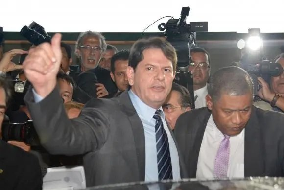 Cid Gomes deixa o Ministério da Educação