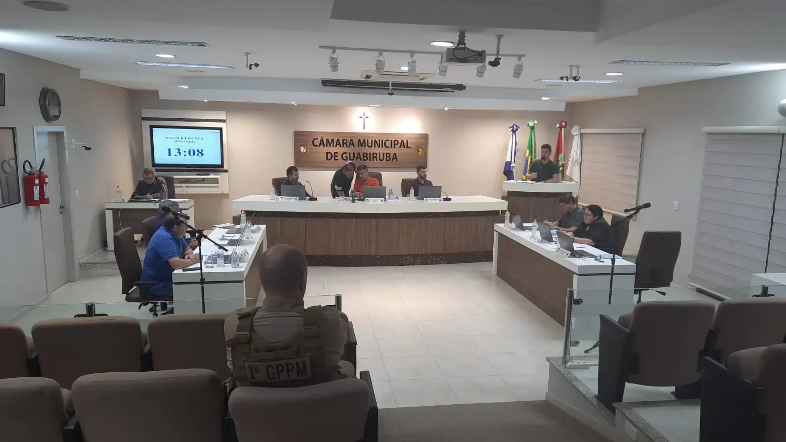 (V&iacute;deo) Vereadores criticam paralisa&ccedil;&atilde;o de obras no Col&eacute;gio Jo&atilde;o Boos