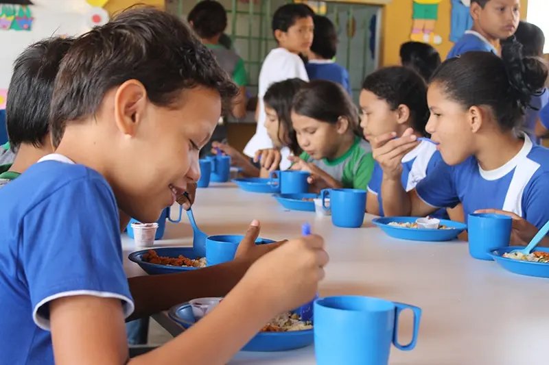 MEC libera dinheiro para merenda escolar