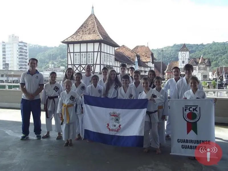 Caratecas de Guabiruba iniciam ano com vitórias
