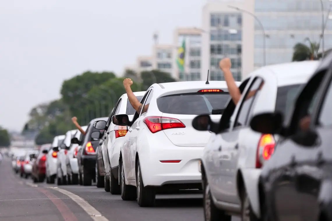 Motoristas de aplicativos poder&atilde;o atuar como microempreendedores