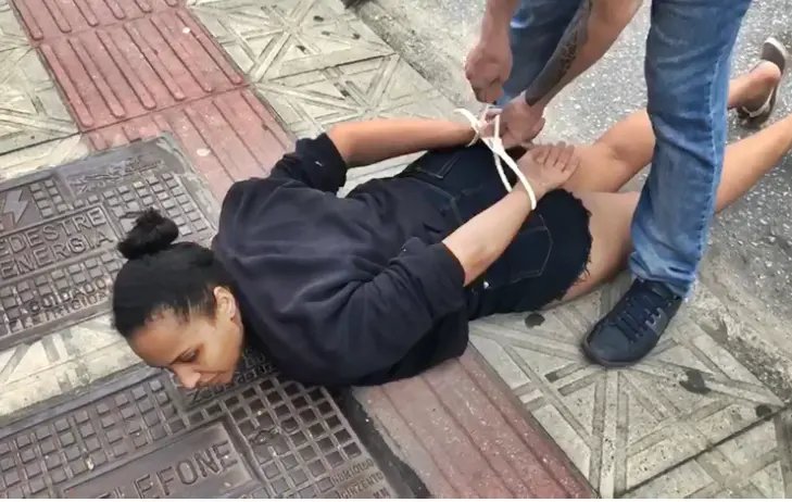 Acusada de matar mulher a facadas dentro do hospital &eacute; localizada 