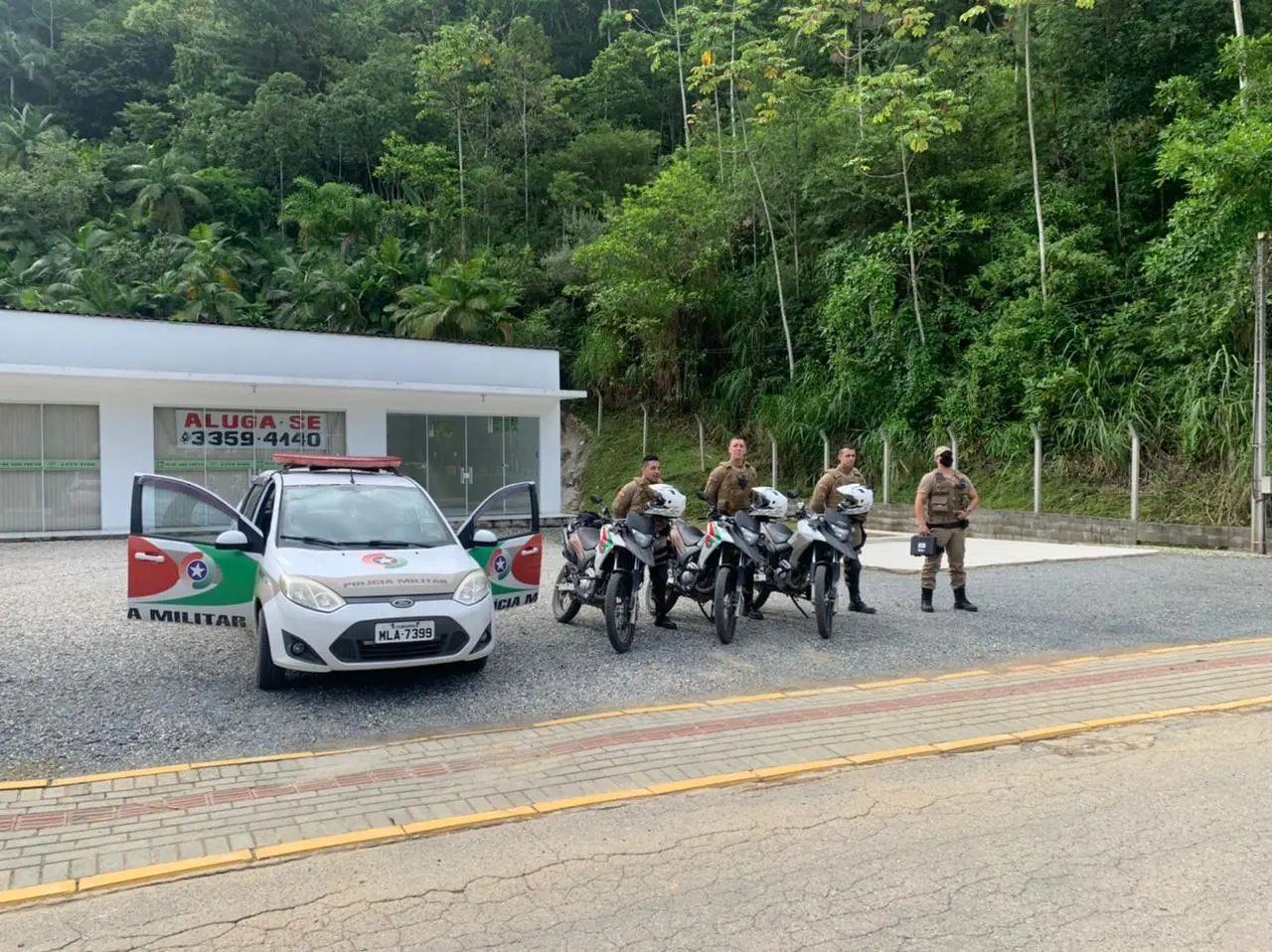 Rondas ostensivas da PM refor&ccedil;am seguran&ccedil;a em Botuver&aacute; 