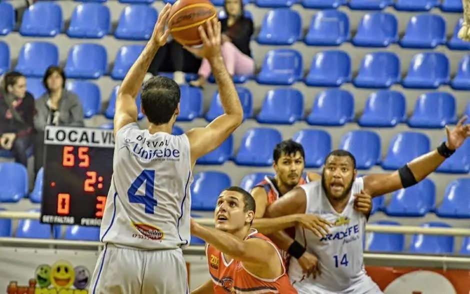 AD Brusque perde em Minas Gerais