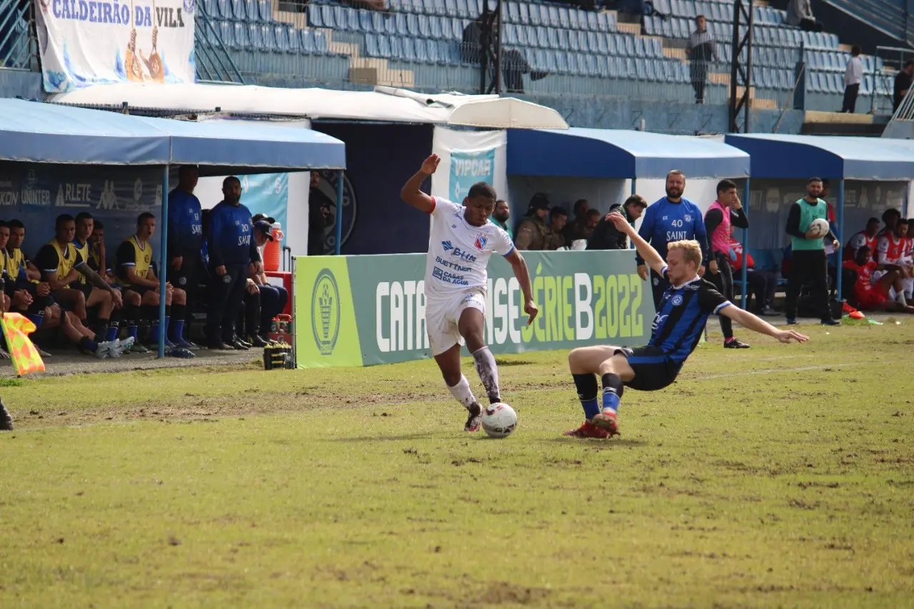 Carlos Renaux vence o Tubar&atilde;o por 3 a 0