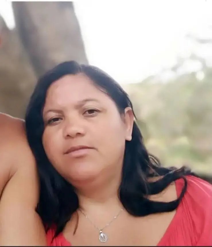 Familiares procuram mulher desaparecida