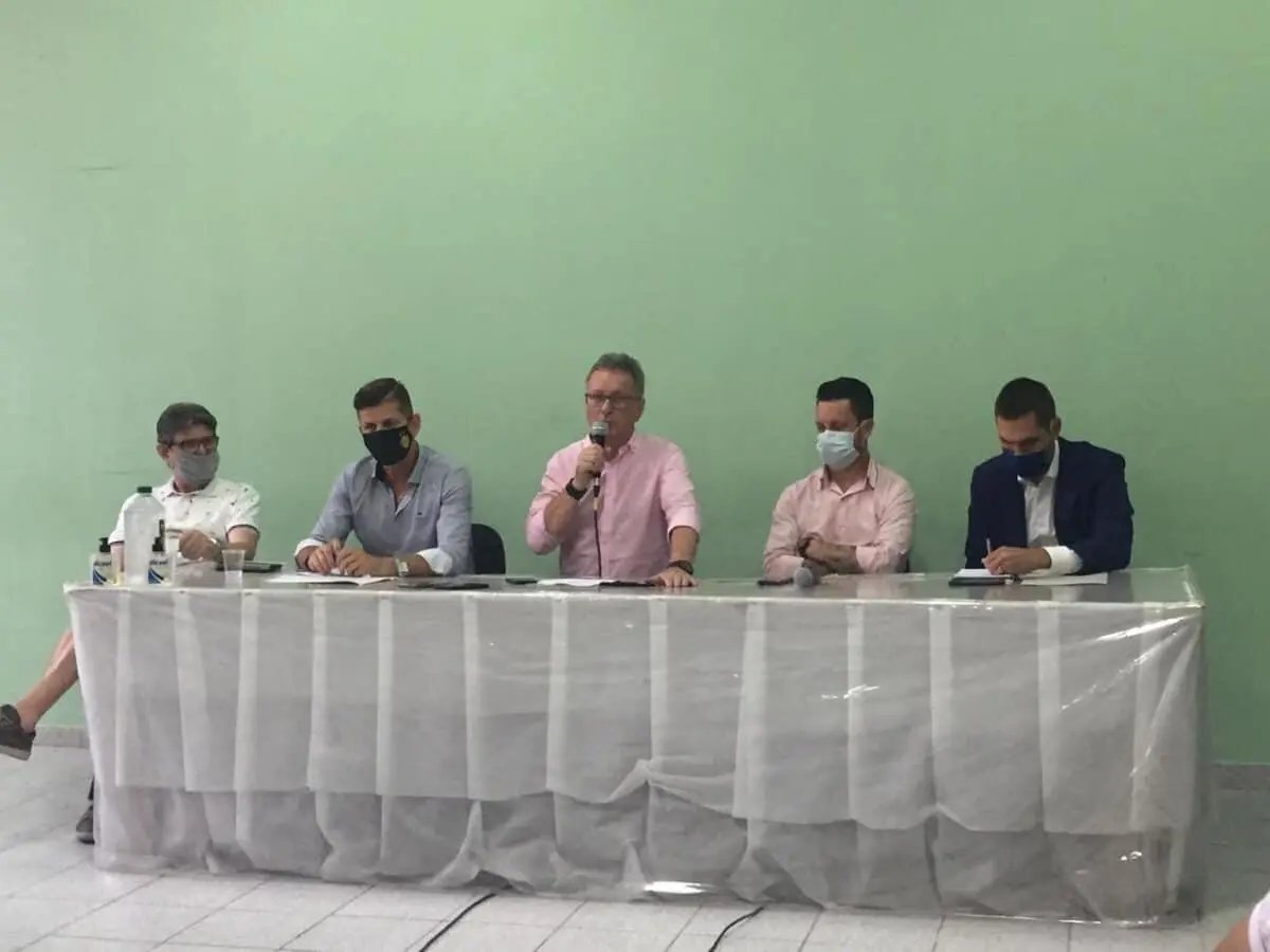 Dire&ccedil;&atilde;o define data de reapresenta&ccedil;&atilde;o e Garcez tem sondagem