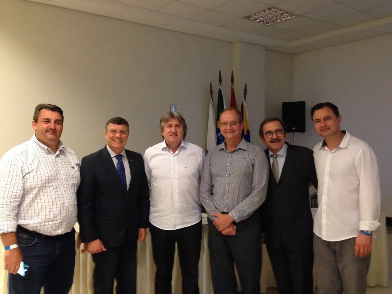 CDL Brusque participa de reunião com prefeitos e deputados 