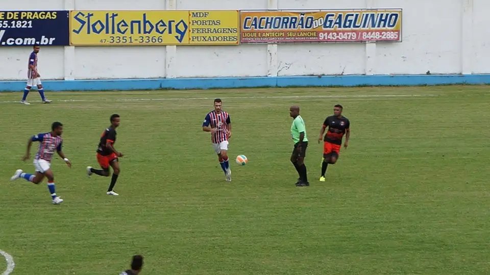 Carlos Renaux vai a Blumenau atrás da liderança na Copa Krona
