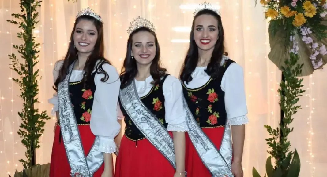 Botuver&aacute; elege realeza da Festa Bergamasca e lan&ccedil;a selo