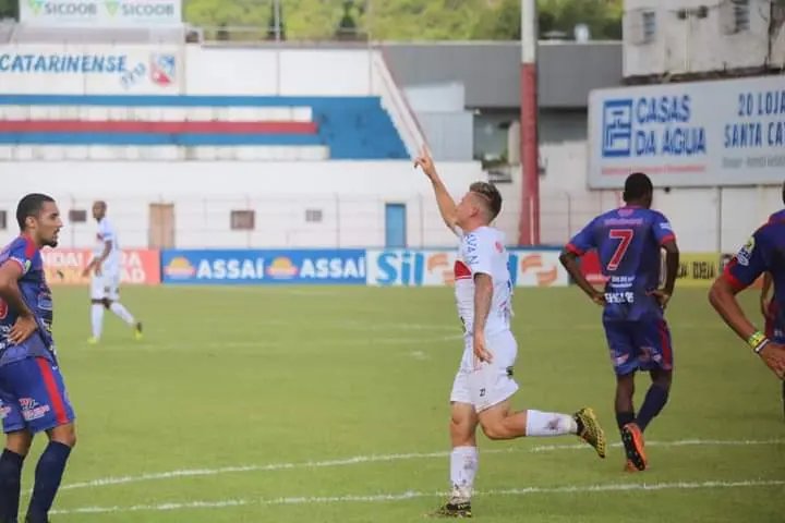 Carlos Renaux goleia e est&aacute; na S&eacute;rie B do Catarinense