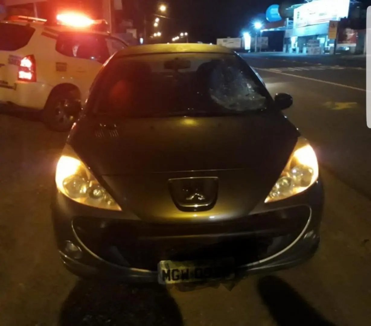Homem com sinais de embriagues &eacute; atropelado na rodovia