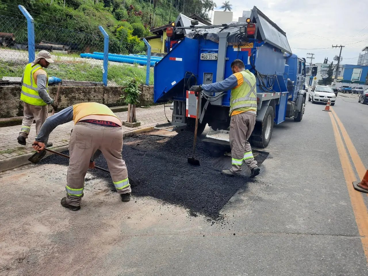Opera&ccedil;&atilde;o emergencial de tapa-buracos do Samae atende 40 solicita&ccedil;&otilde;es em quatro dias