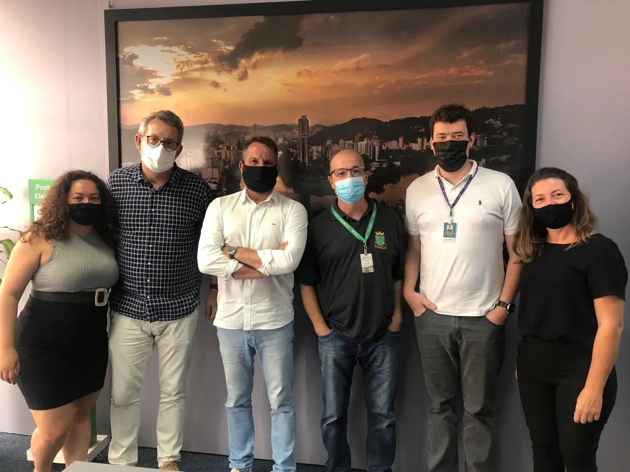 Equipe de Turismo participa de reuni&atilde;o em Blumenau 
