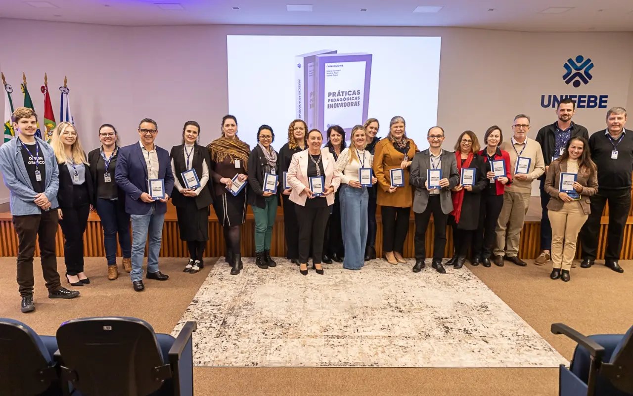 Pr&aacute;ticas Pedag&oacute;gicas adotadas pela Unifebe durante a pandemia s&atilde;o descritas em livro lan&ccedil;ado pela Editora da institui&ccedil;&atilde;o