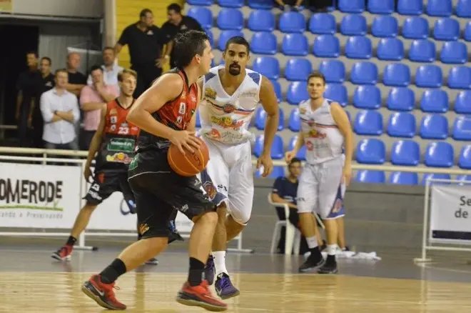 ADB Brusque sofre a quinta derrota na Liga Ouro de Basquete 