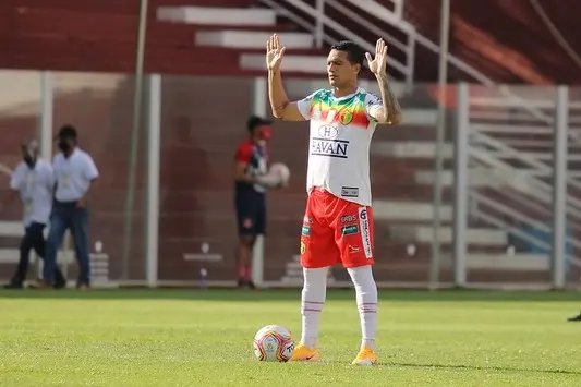 Brusque FC fecha a rodada l&iacute;der do seu grupo e est&aacute; perto do acesso &agrave; s&eacute;rie B