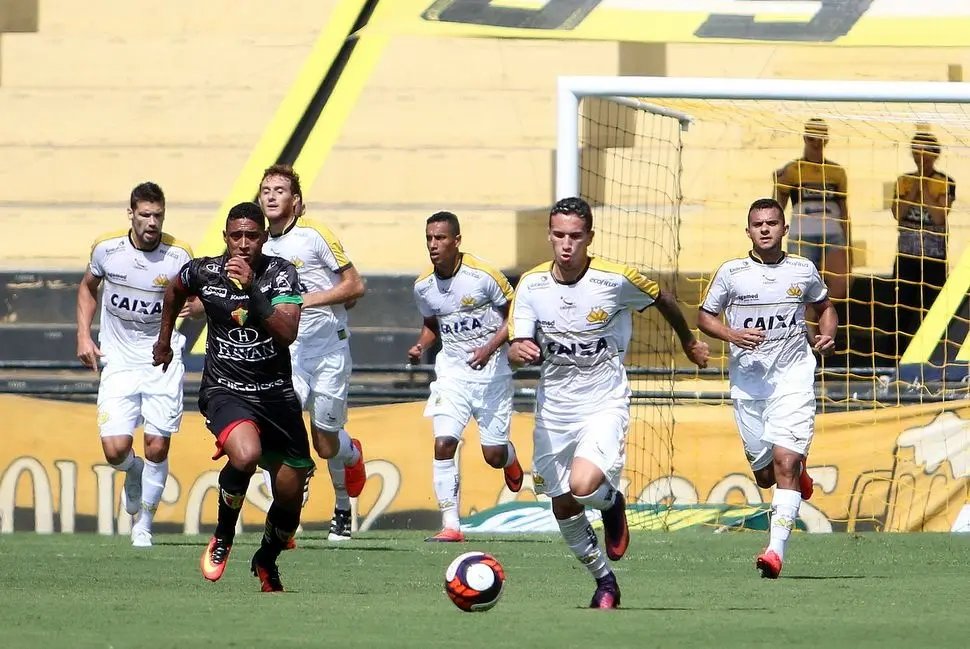 Brusque empata com o Criciúma em partida eletrizante