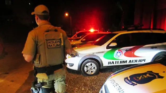 Homem &eacute; preso embriagado, sem CNH, e com licenciamento atrasado