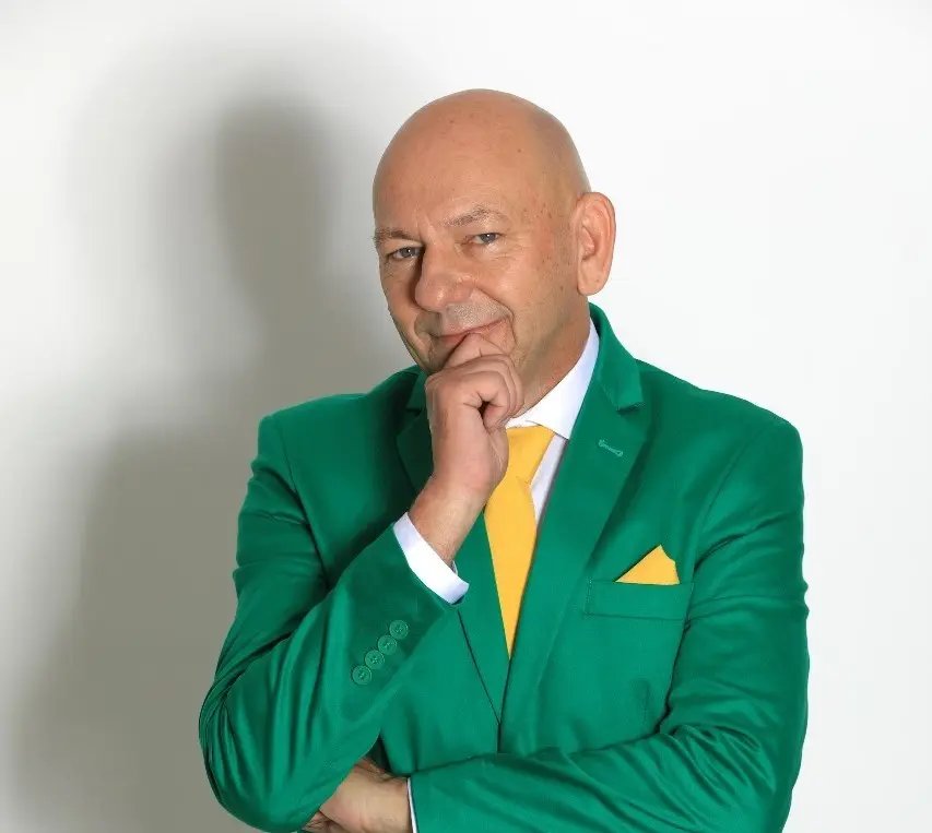 Luciano Hang lan&ccedil;a concurso em busca de um s&oacute;sia